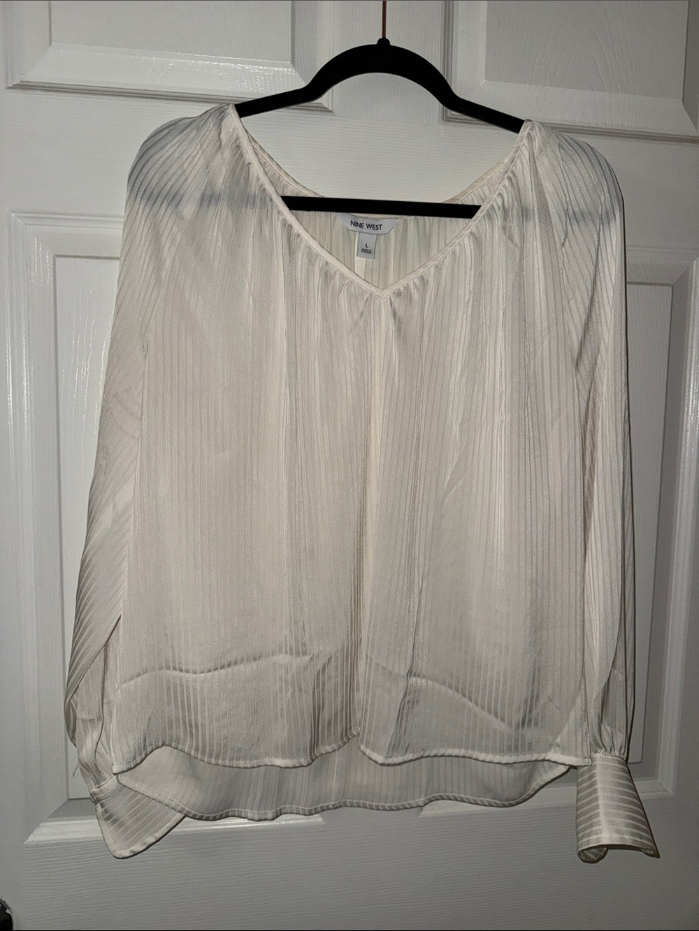 Nine West Ivory V-Neck Pleated Long Sleeve Blouse